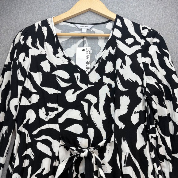 Nine West Dress Womens S Black White Long Sleeve Abstract Print Tie Waist V Neck - Picture 2 of 12